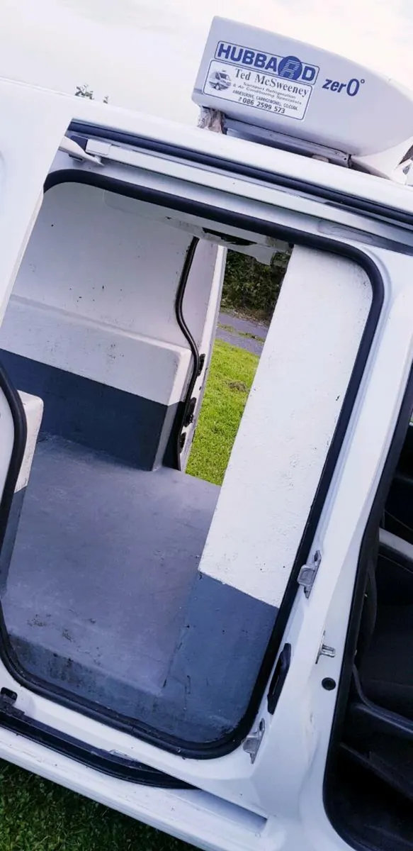 Renault kangoo fridge van,  1.5dci,  tested, clean - Image 3