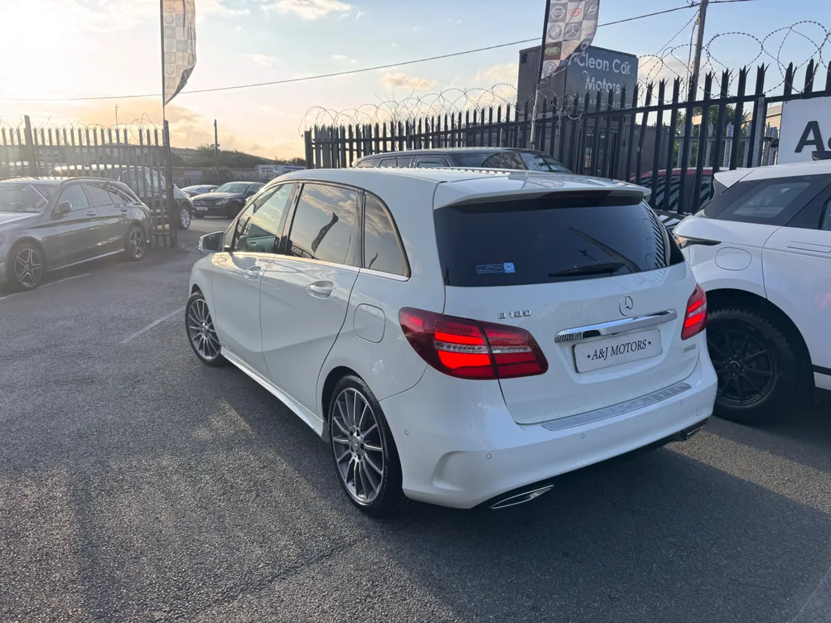 15 MERCEDES B CLASS AMG AUTOMATIC - Image 4