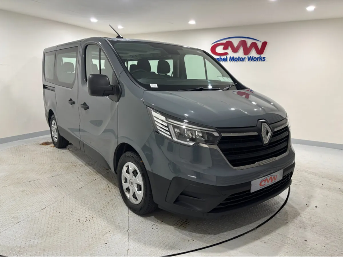 Renault Trafic 2.0DCI 150BHP SL28 BUSINESS 9 SEATE - Image 1