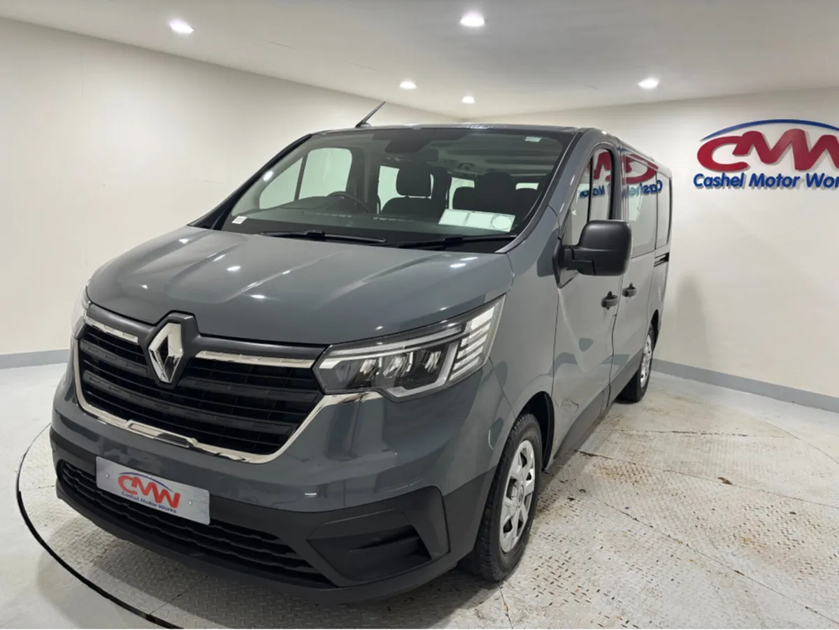 Renault Trafic 2.0DCI 150BHP SL28 BUSINESS 9 SEATE - Image 3