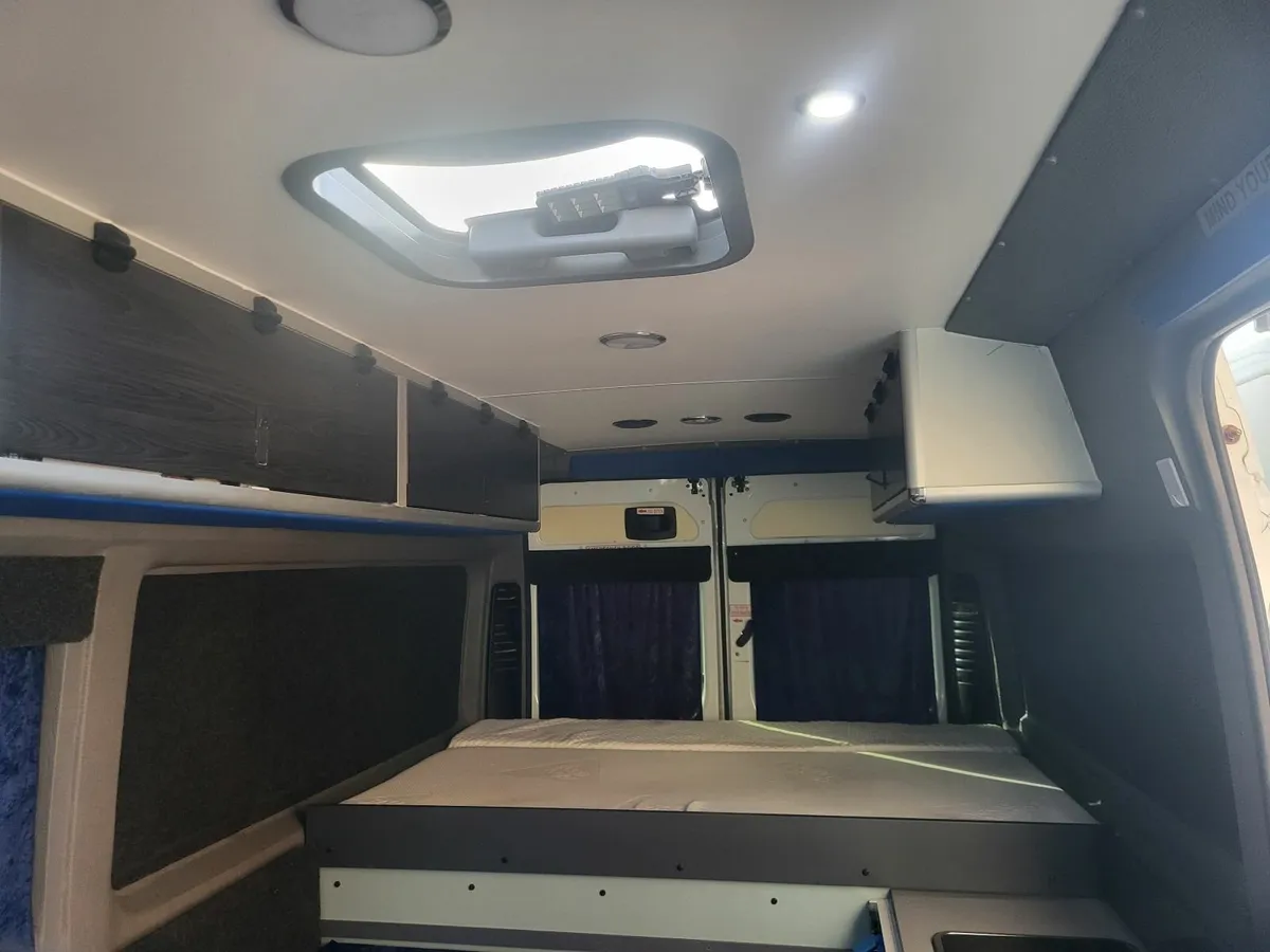 campervan - Image 4