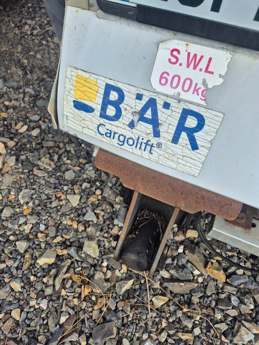 Van Cargo lift tail lift - Image 1