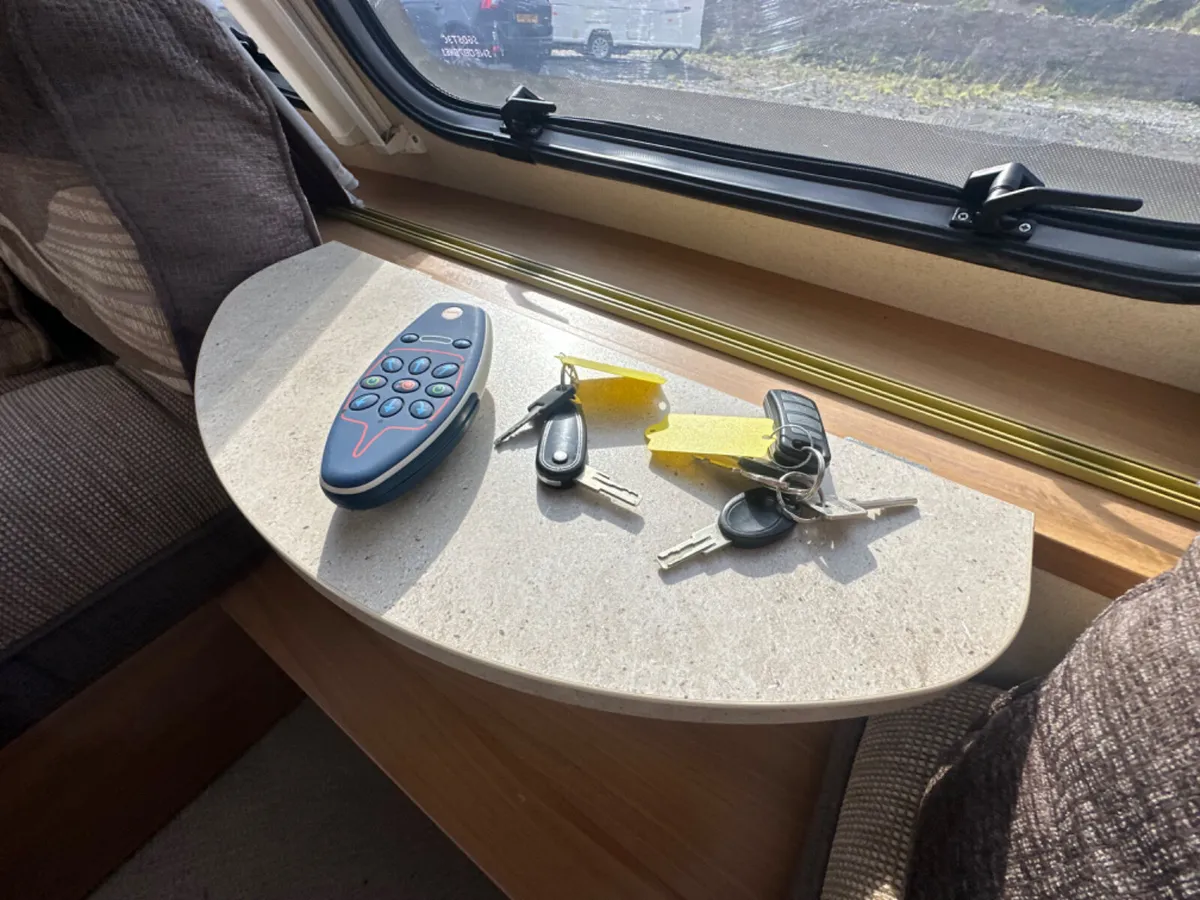 🚨 Swift FIXED BED 🛌 MOTOR MOVER🚨 - Image 3