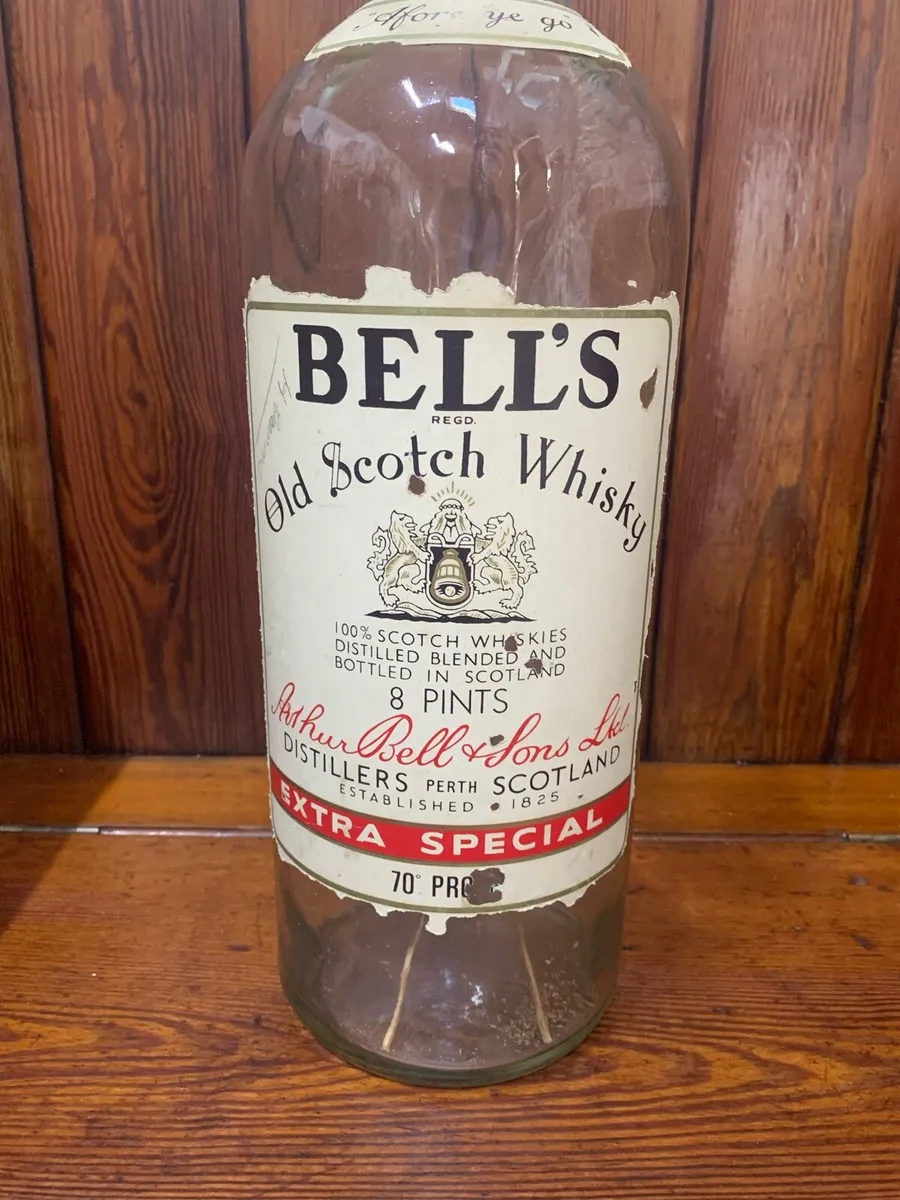 Large vintage 8 pints Bells Whiskey bottle. - Image 2
