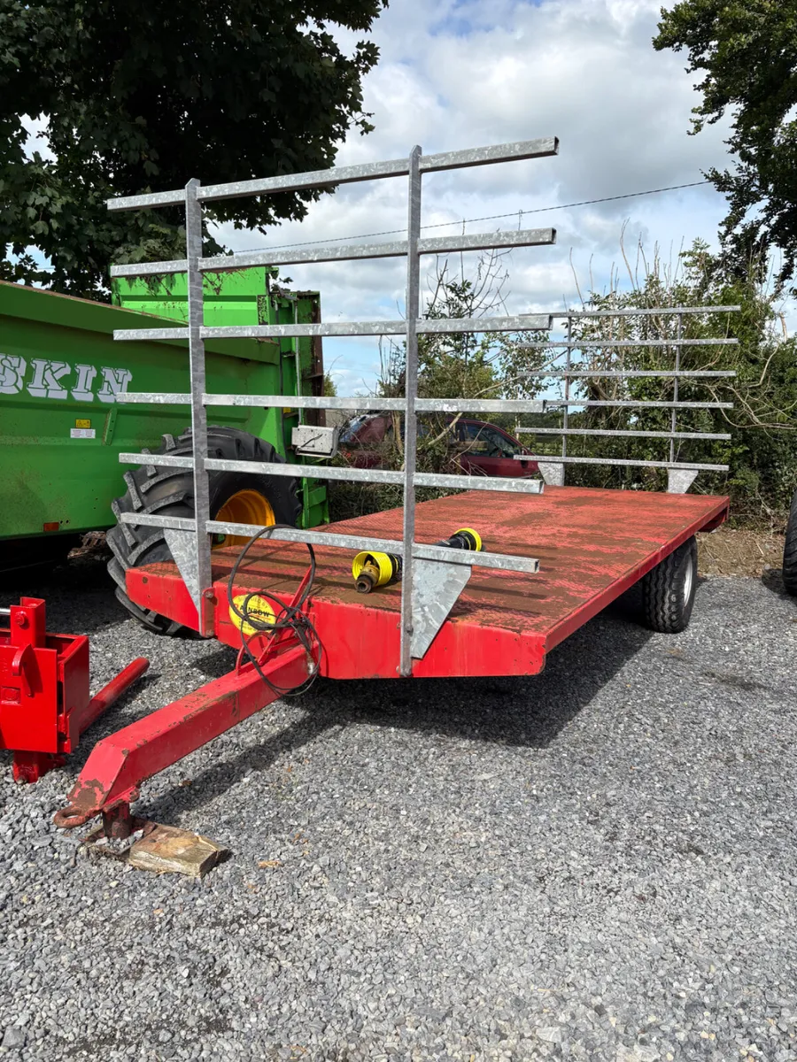 Bale trailer - Image 3