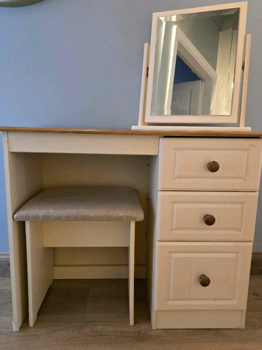 Dressing Table - Image 1