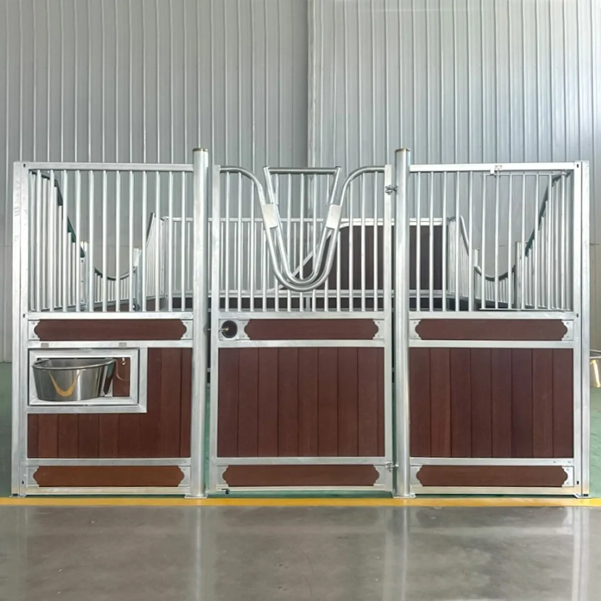 12 Foot stable fronts immediate delivery - Image 2