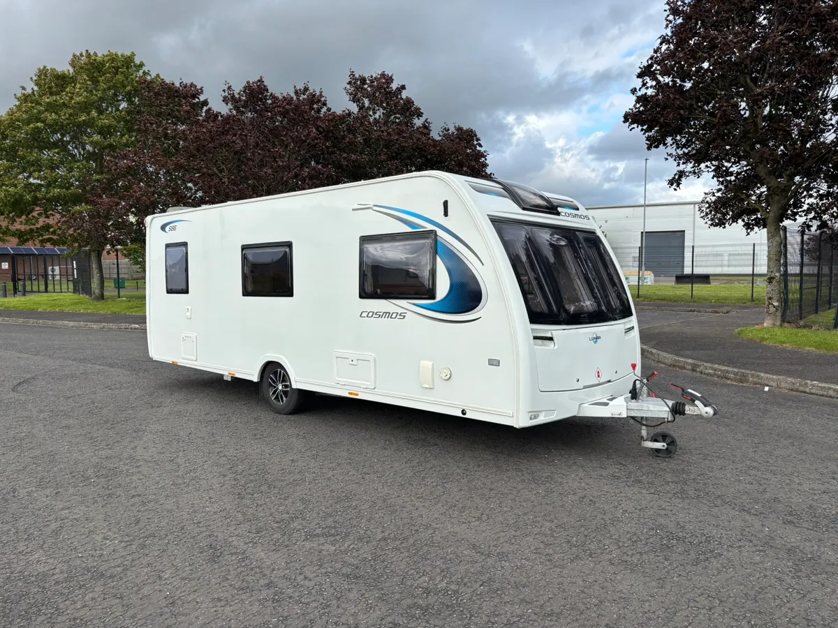 2018 Lunar 6 berth - Image 1