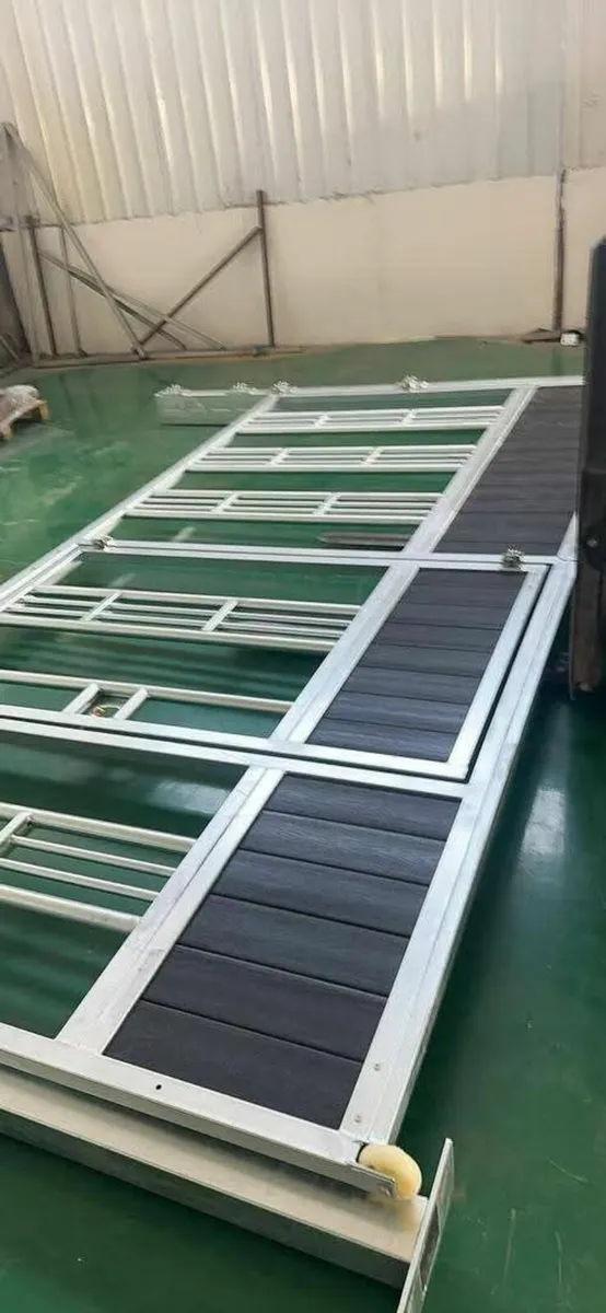 Young Horse Feeder Fronts  immediate delivery - Image 4