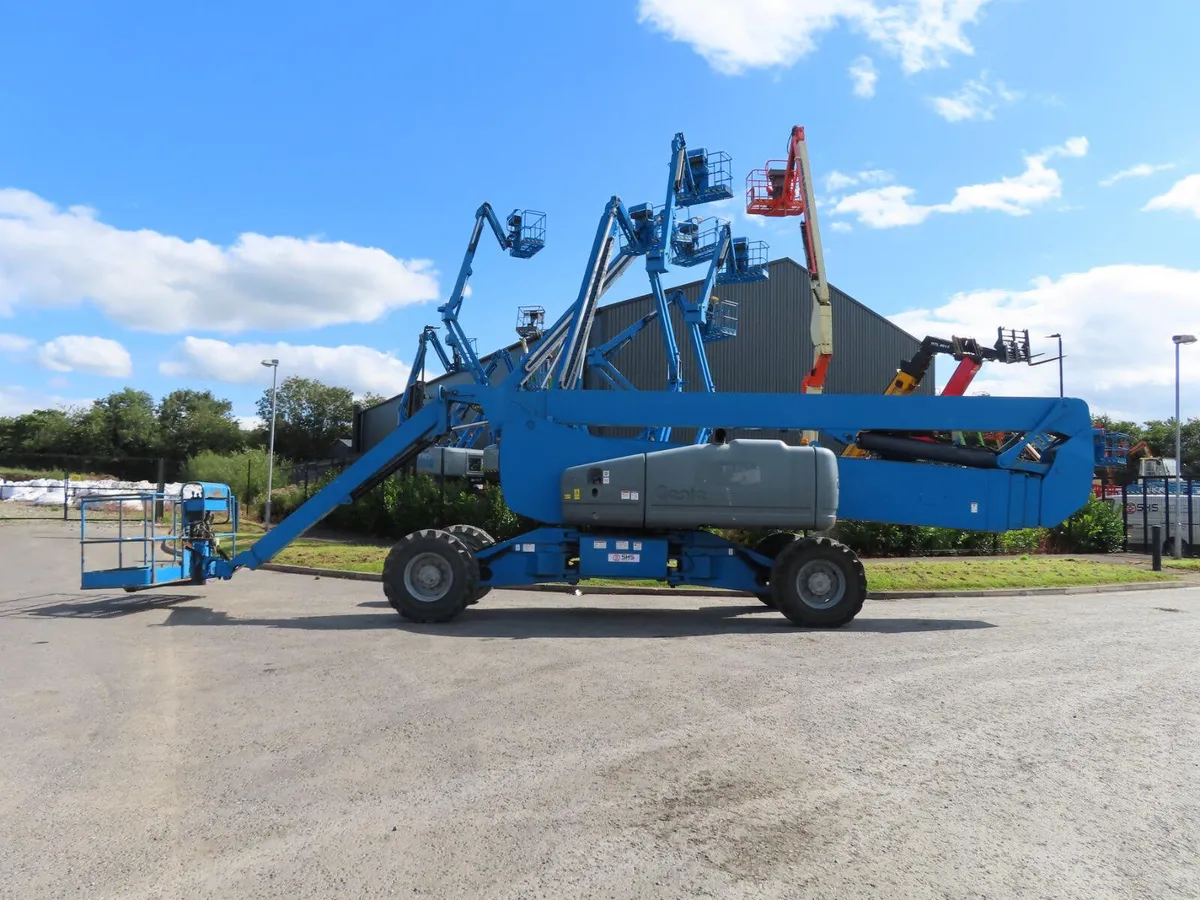 Genie Z135 Articulating Super Boom Lift - Image 1