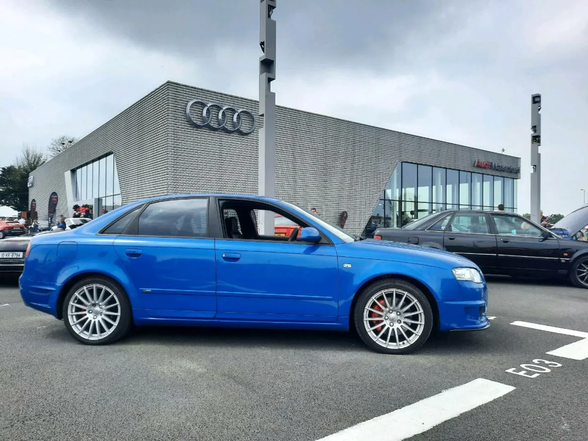 Audi A4 quattro DTM edition - Image 2
