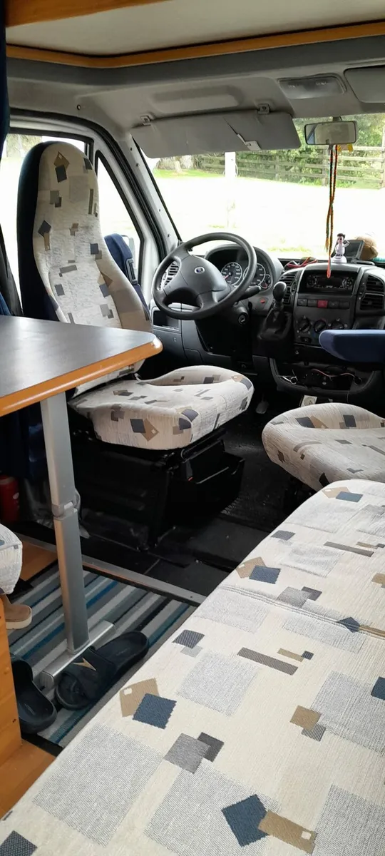 2004 5 berth adria 660sp. 88,000km - Image 4