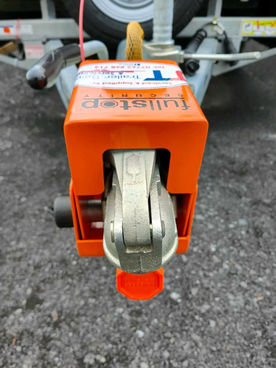 Trailer locks      suitable for all trailers - Image 3