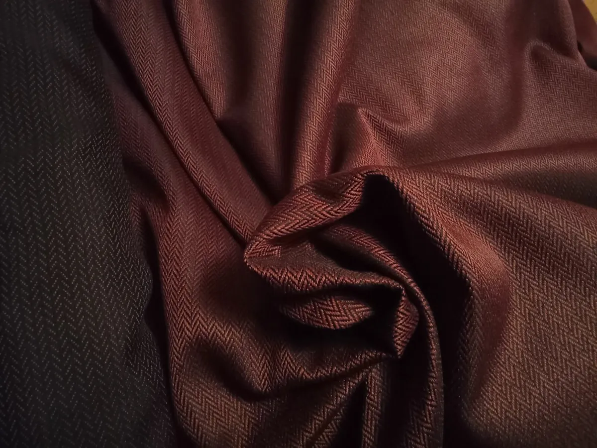 Fabric Herringbone twill wool red&black - Image 3