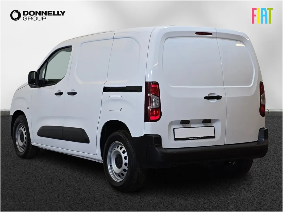 Vauxhall Combo Cargo L1 Diesel Edition - Image 2