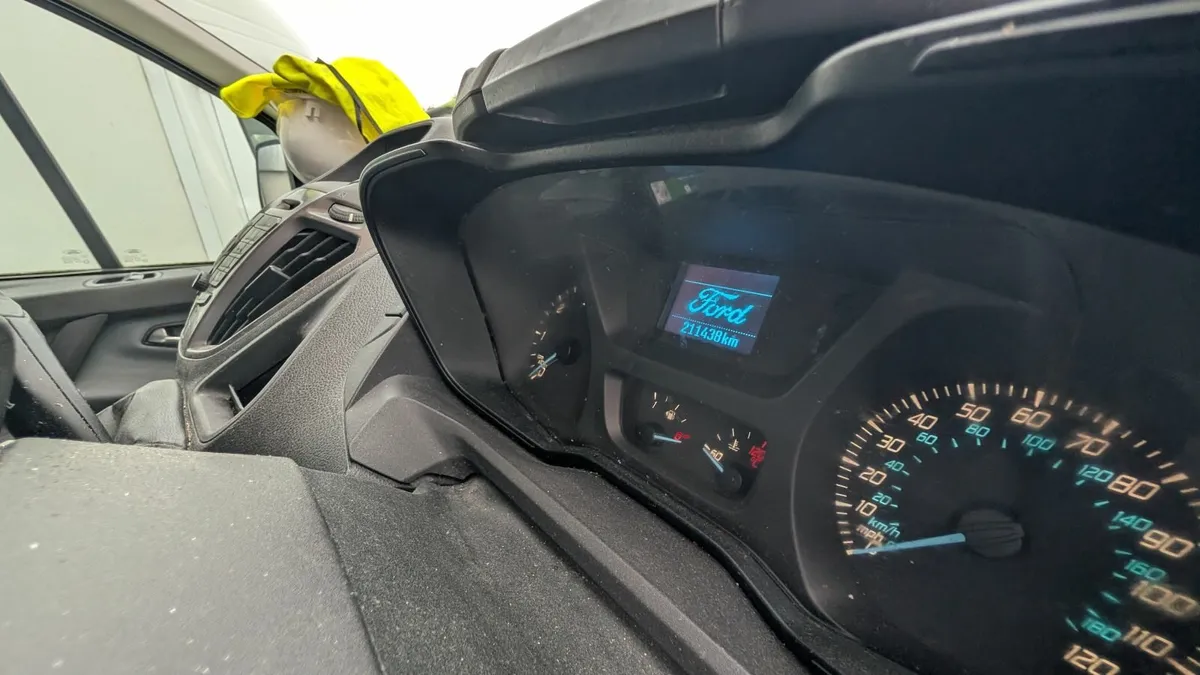 Ford Transit Custom 2013 - Image 2