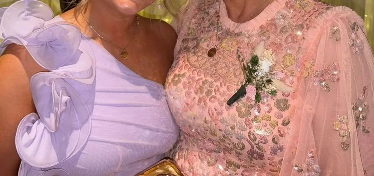 Mother of Bride/Groom size 14 - Image 2