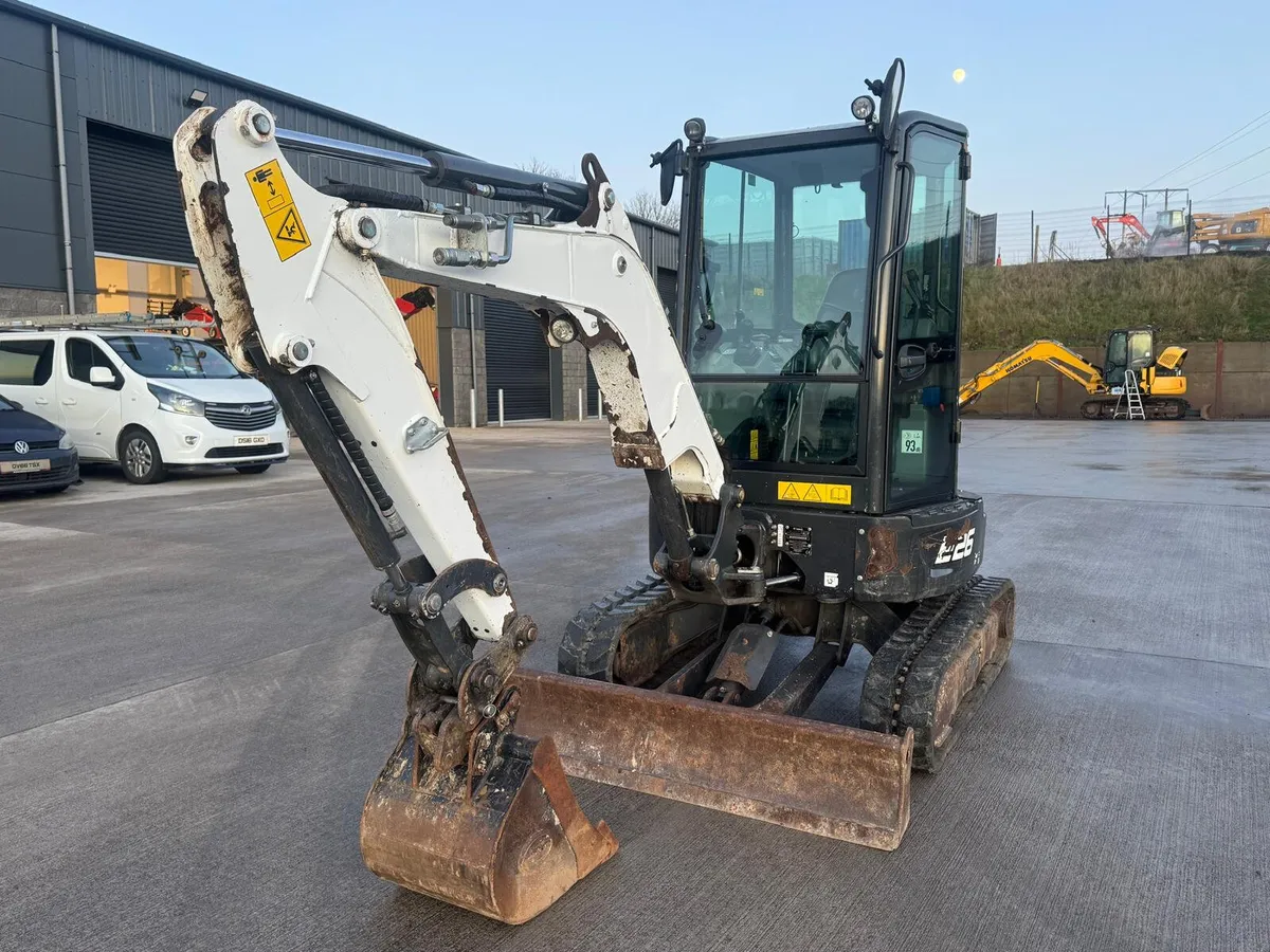 2021 Bobcat E26 - Image 2
