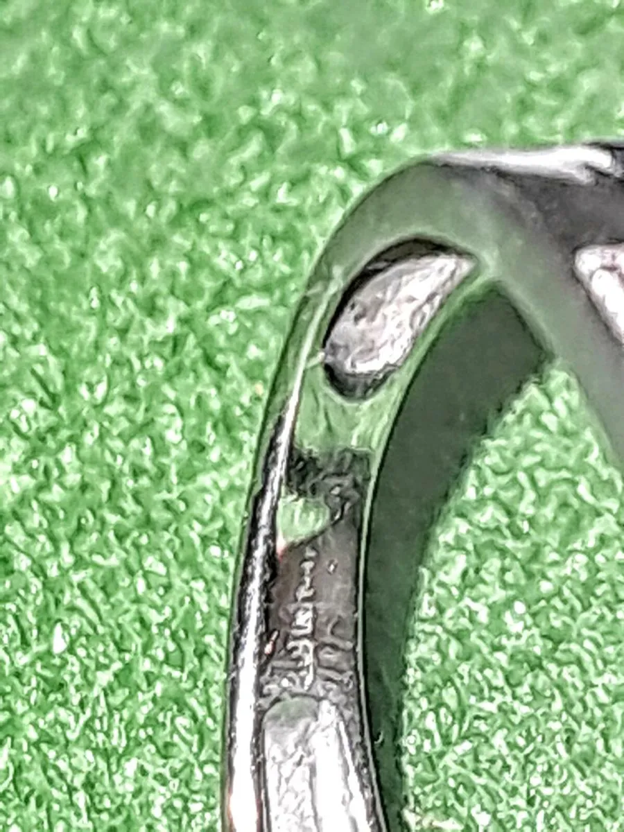 9karat gold ring with rubies - Image 4