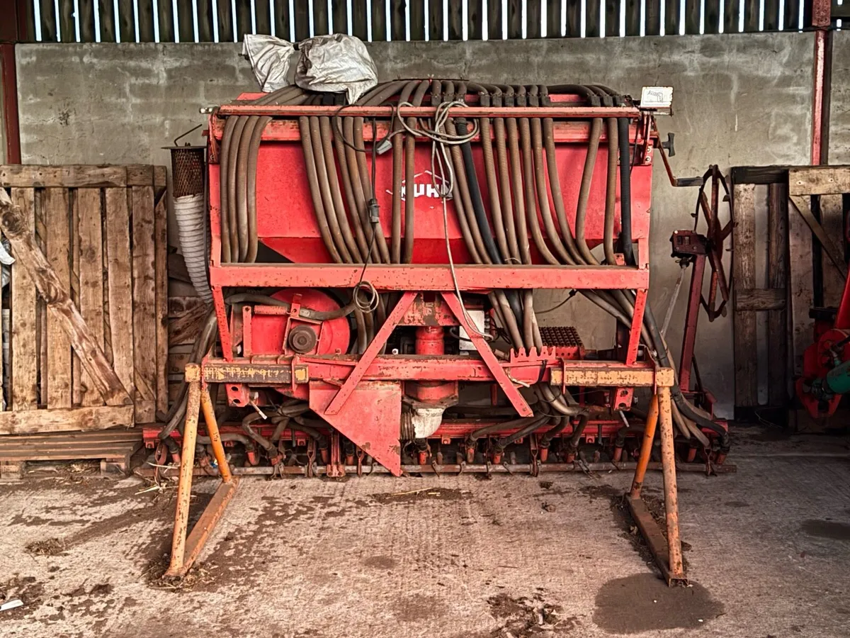 Kuhn 3m Air Seeder - Image 1