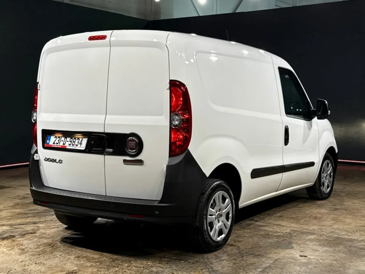 Fiat Doblo Cargo 1.6 90HP 2DR - PRICE EXCLUDING VA - Image 4