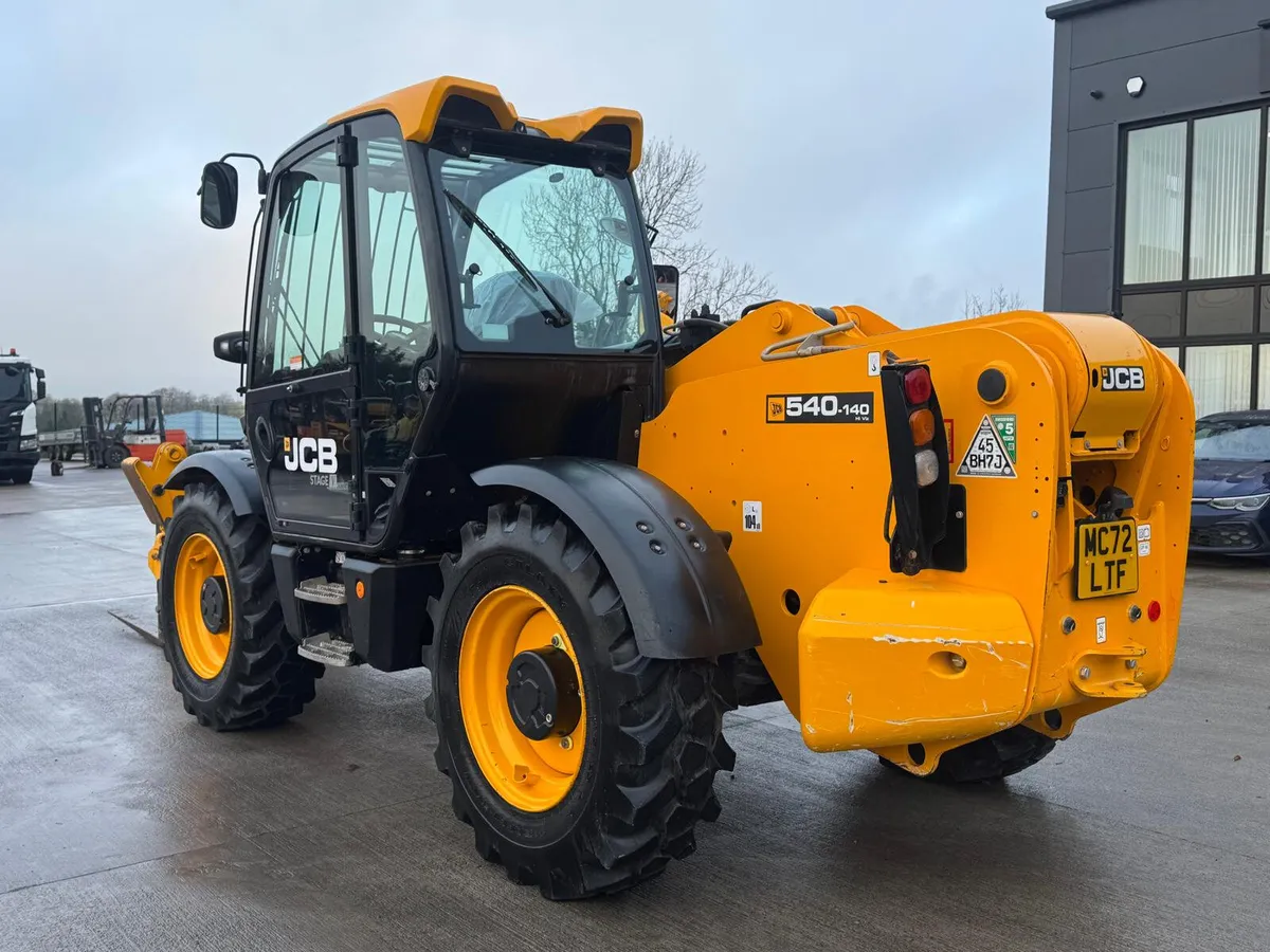 2023 JCB 540-140 Telehandler - Image 4