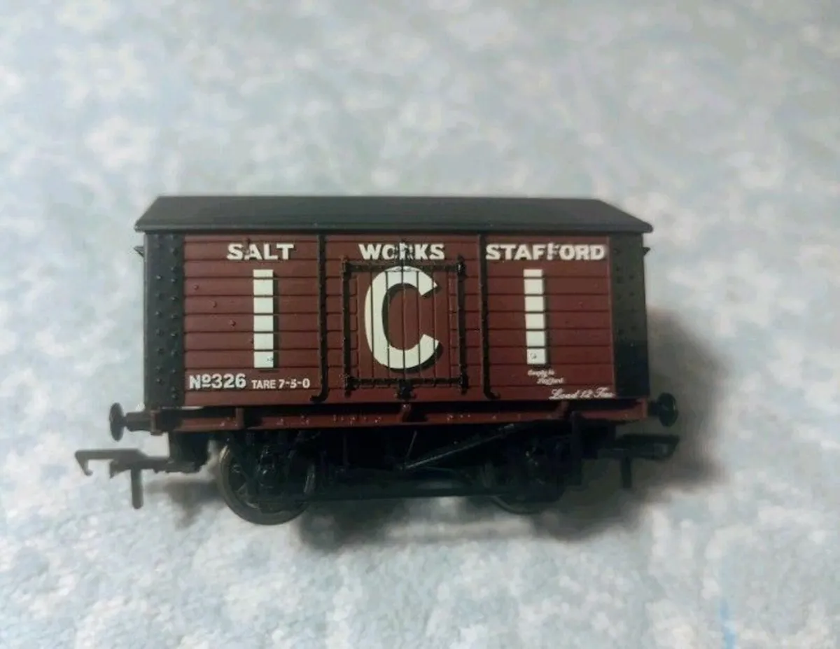 Final reduction! Lima BR Blue Class 20, + 5 wagons - Image 3