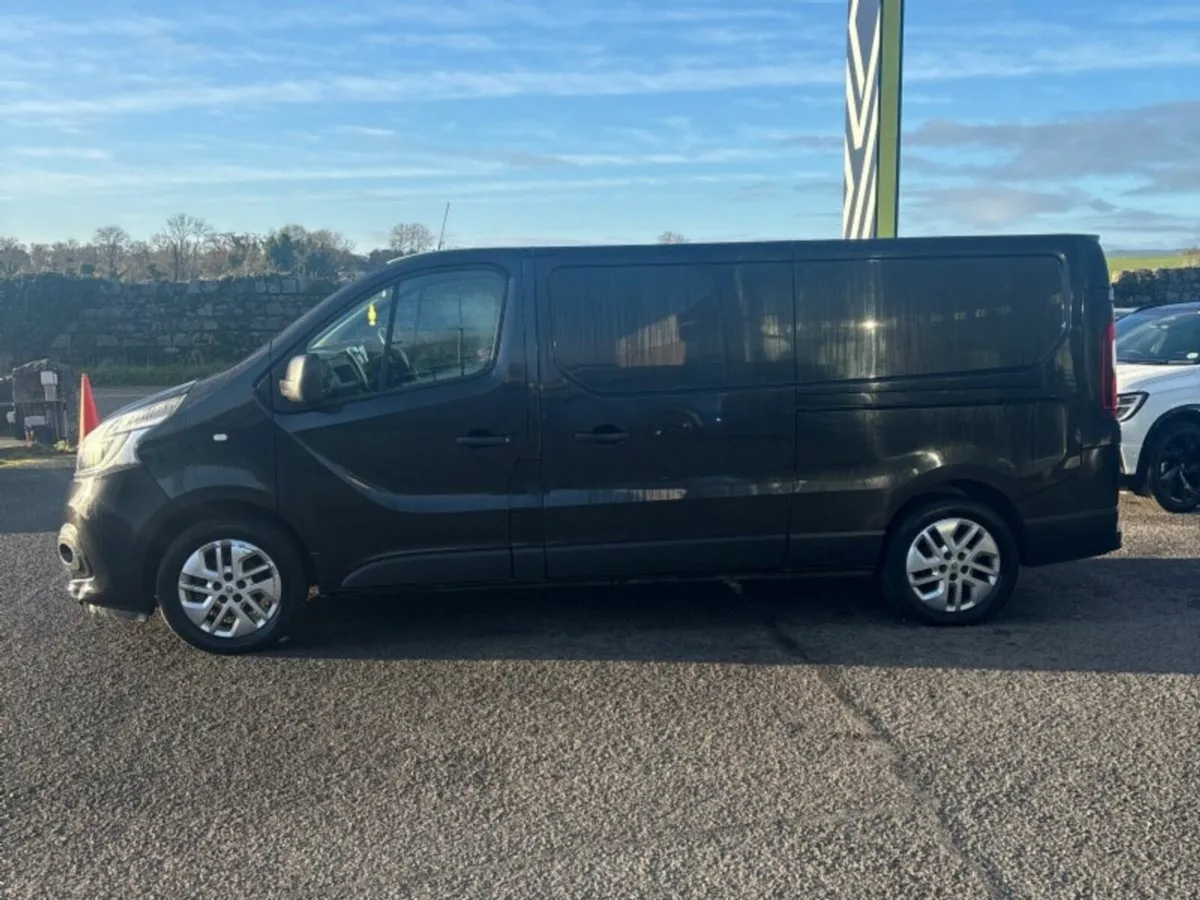 Renault Trafic TRAFIC LL30 ENERGY DCI 120 SPORT (E - Image 4