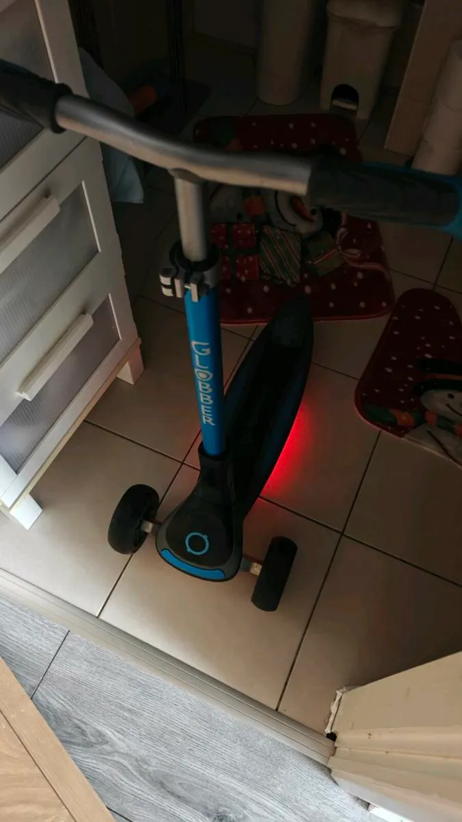 Globber scooter - Image 2