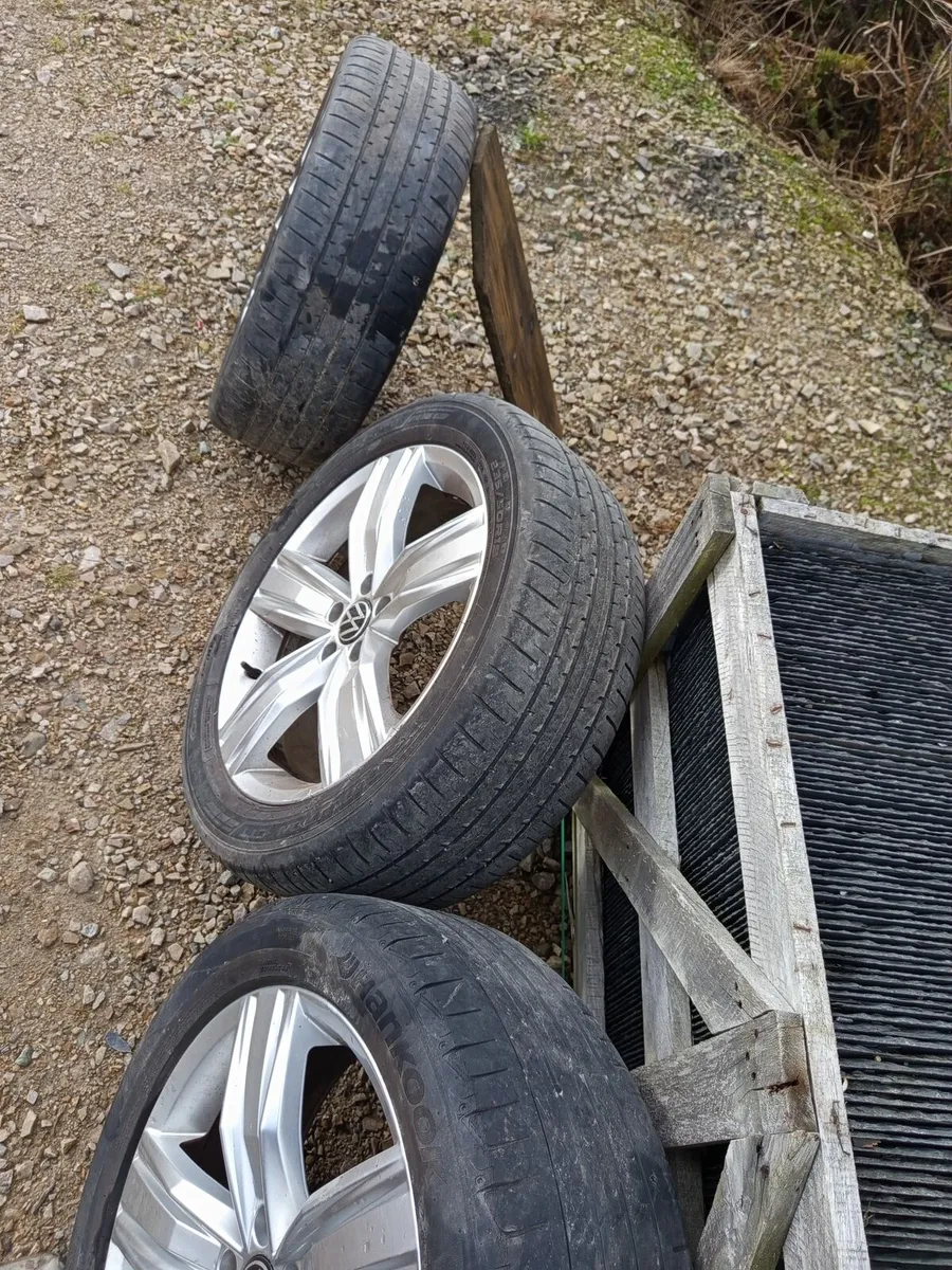 VW Tiguan alloy wheels - Image 3