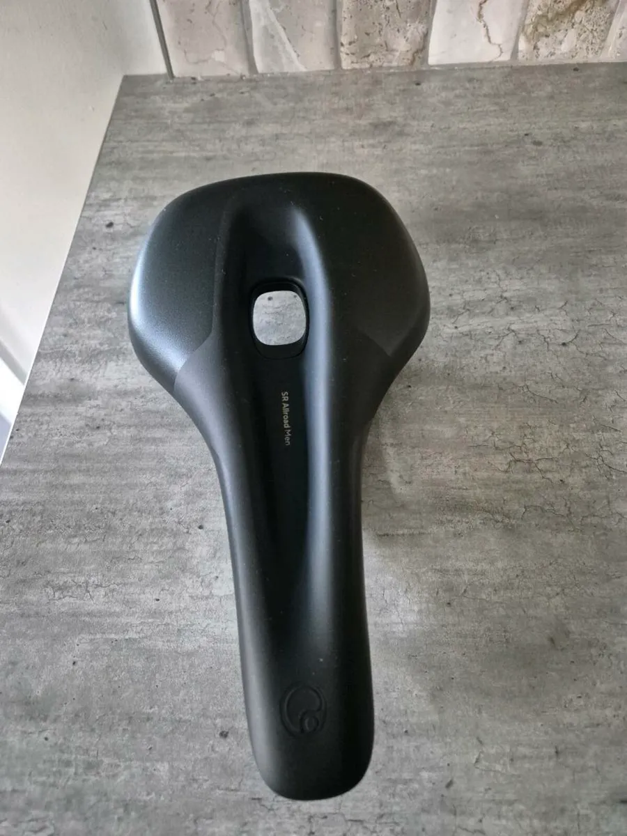Bike saddle - Image 1