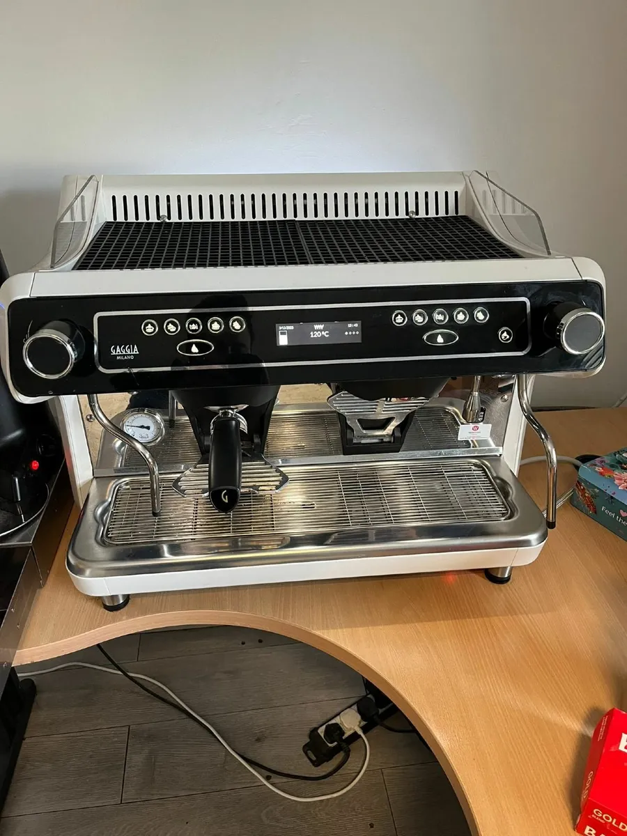 coffee machine and grinder - Image 1