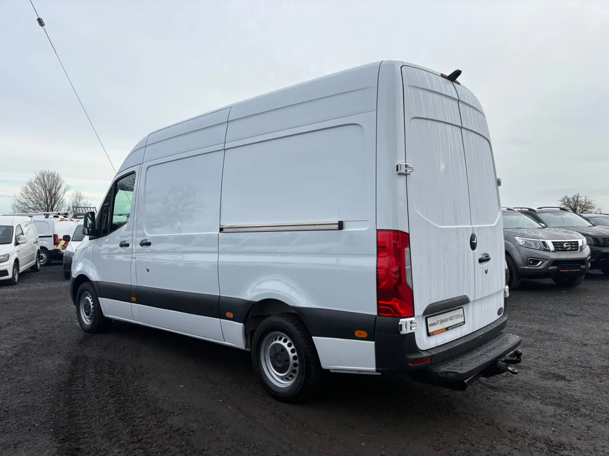 Mercedes-Benz Sprinter 316 MWB - Image 1