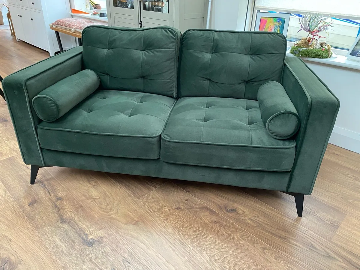 Almost new living room Velvet sofa - Image 1