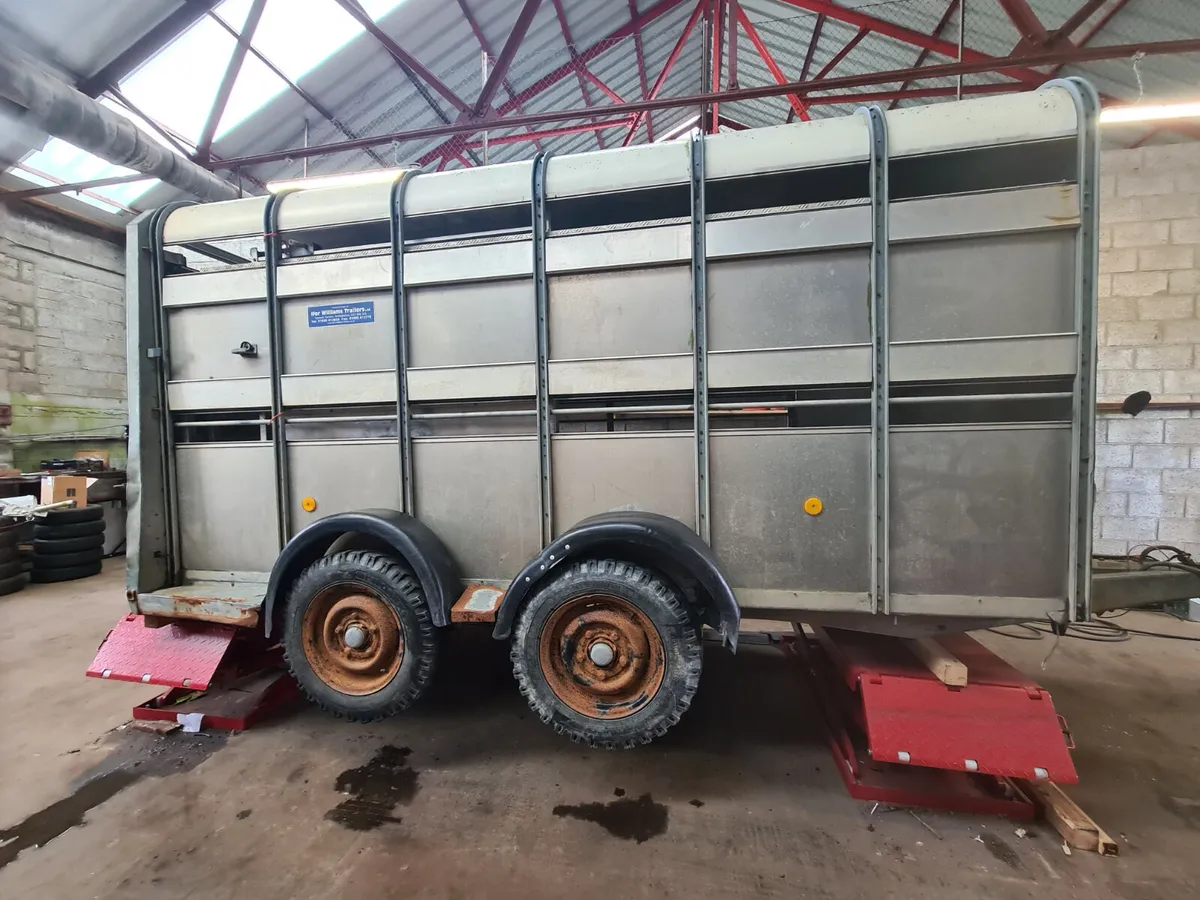 Trailer Servicing - Image 2