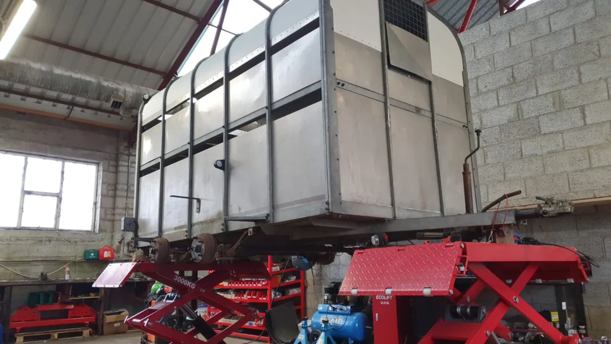 Trailer Service - Image 3