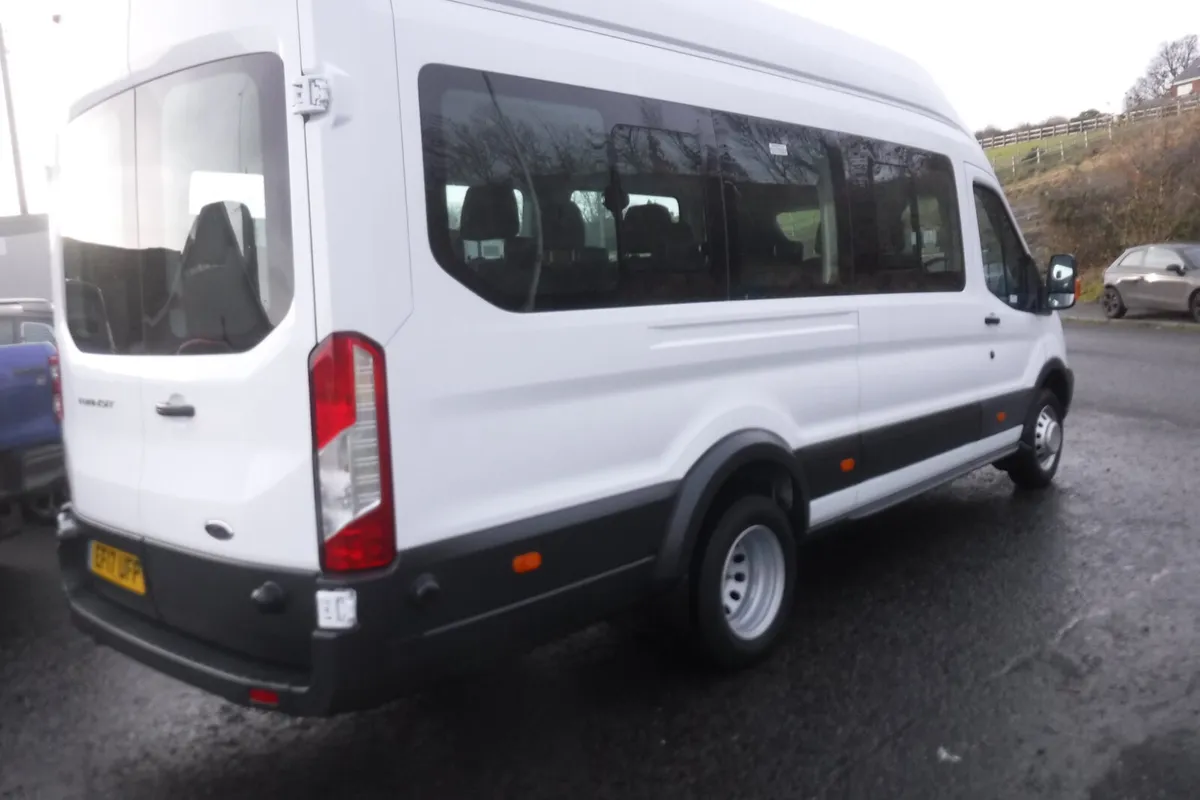 Ford Transit 17 seater minibus 2017with 4104 miles - Image 4