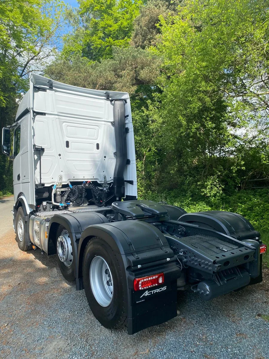 Mercedes-Benz Actros pro cab 2648 Big Space - Image 4