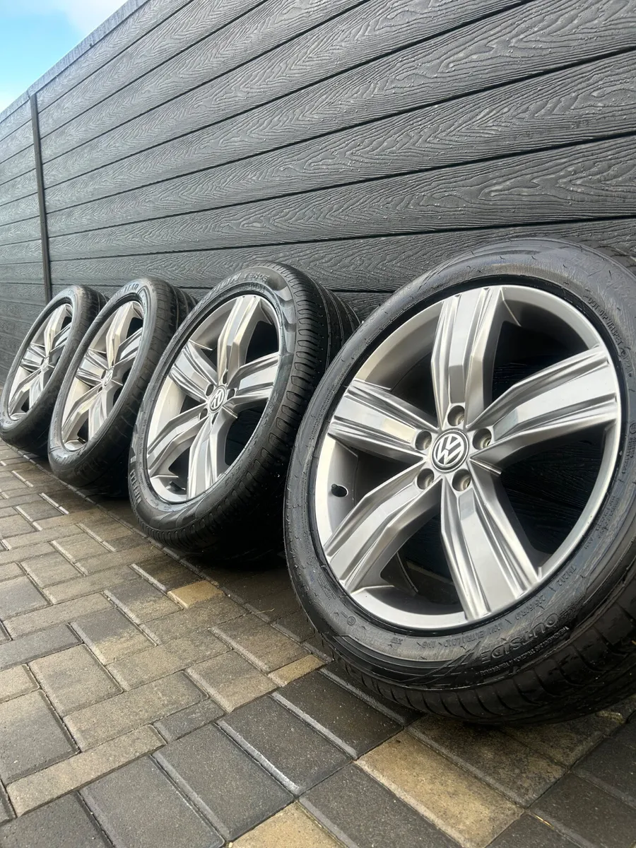 19” GENUINE VOLKSWAGEN TIGUAN ALLOY WHEELS & TYRES - Image 1