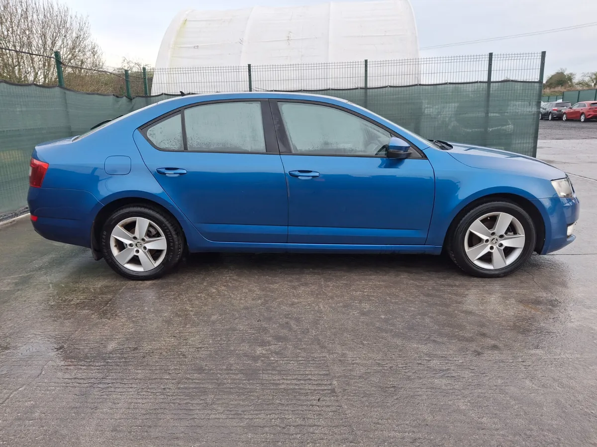 142 Skoda Octavia 1.6 TDI - Image 3