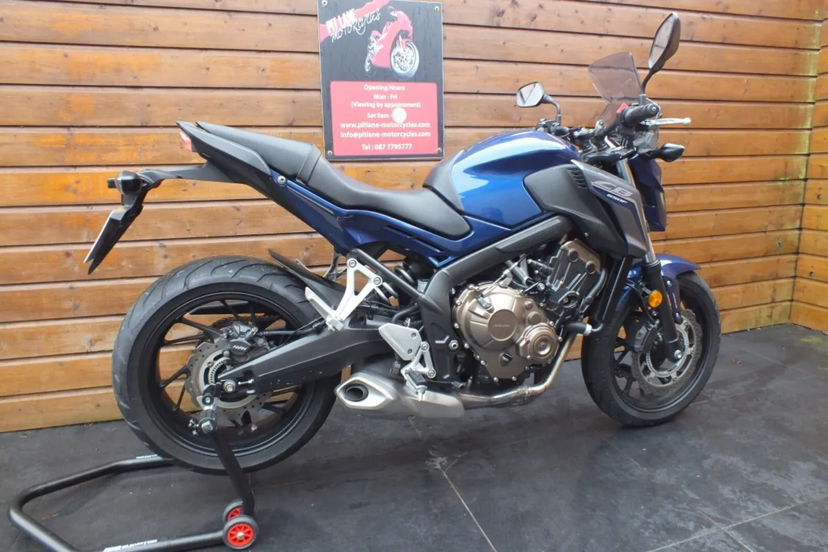 2018 Honda CB650F (Low Miles & Immaculate) - Image 4