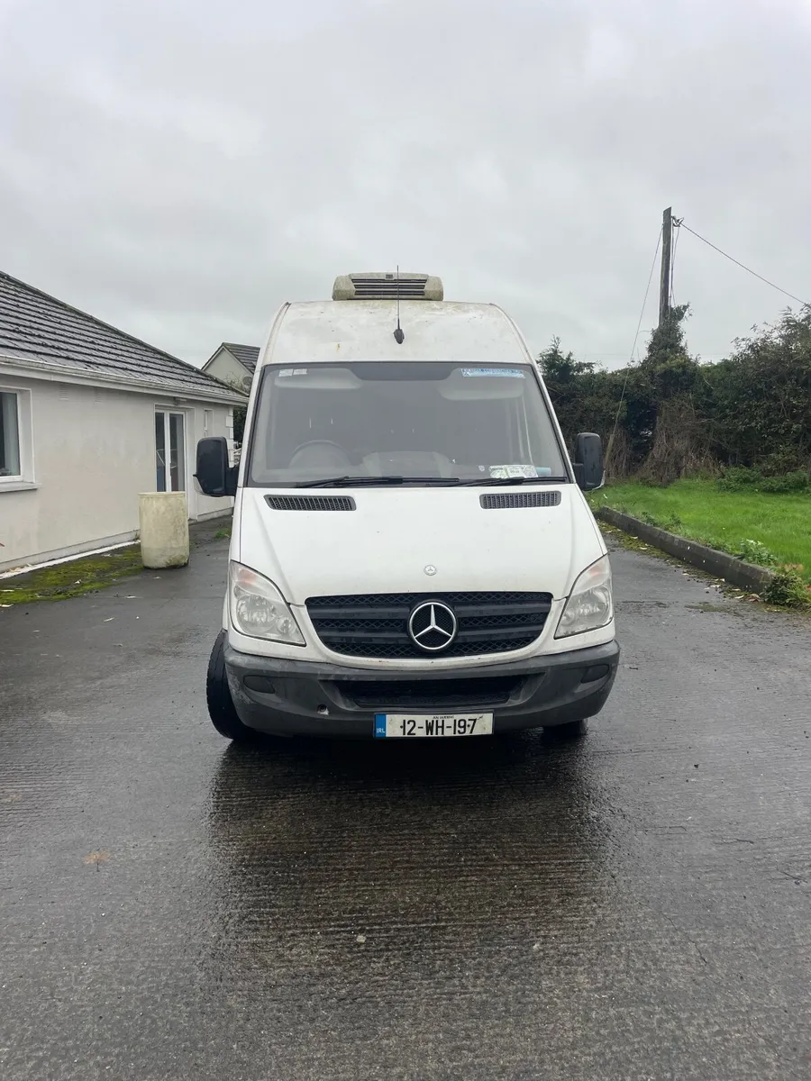 Mercedes-Benz Other 2012 - Image 2