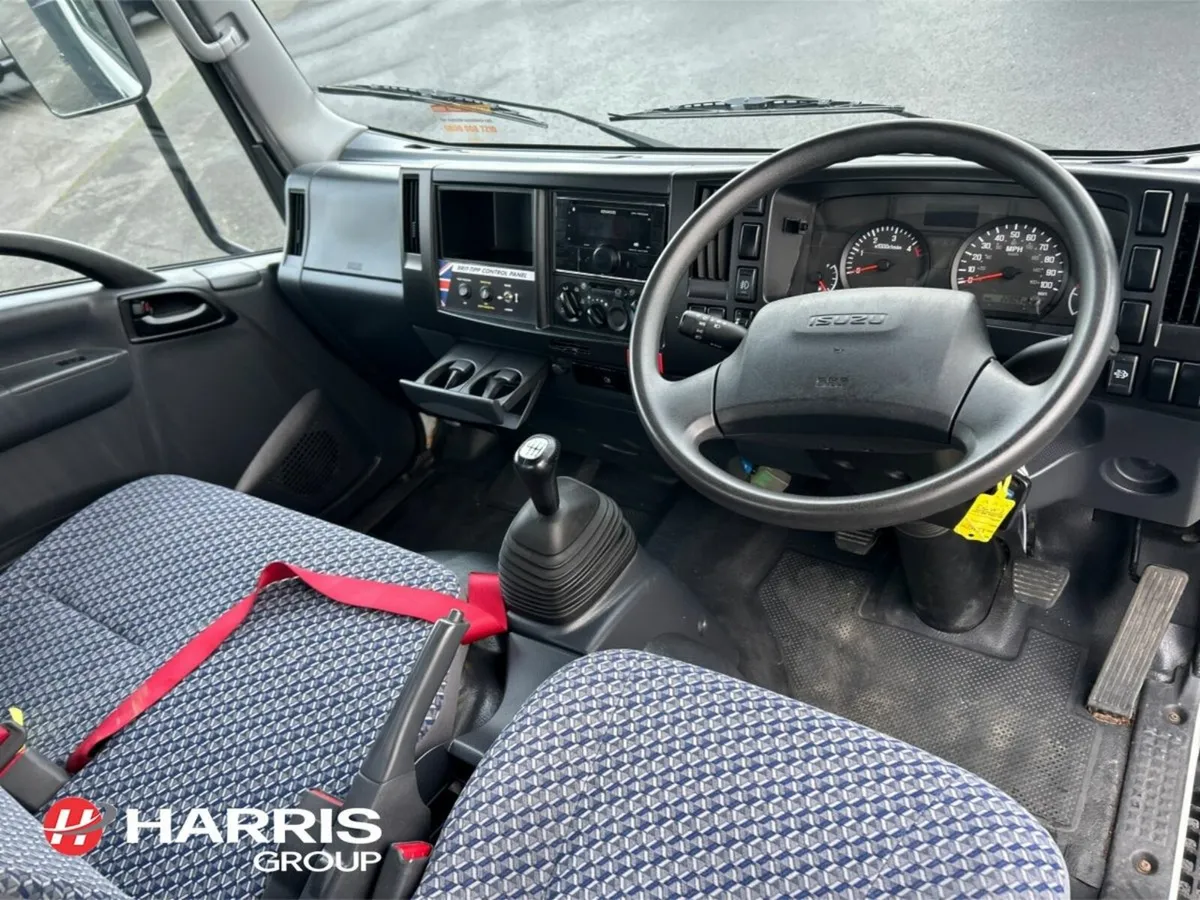 Isuzu NNR Grafter N35.125  N35.125 (S)  1.9 D 125 - Image 2