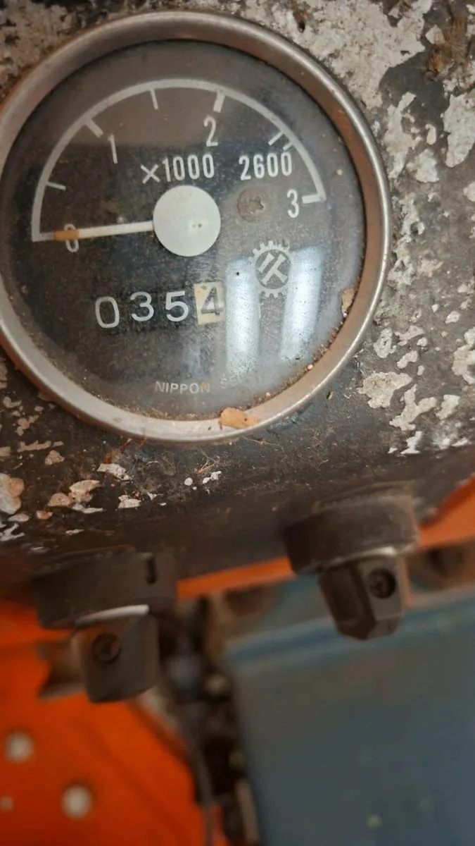 Tractor for sale - Image 4