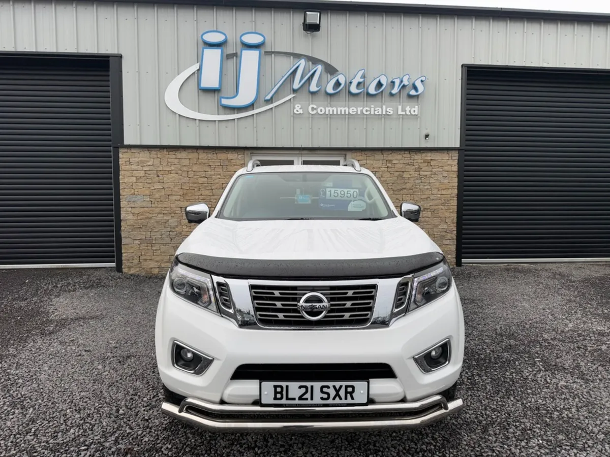 21 NISSAN NAVARA TEKNA TT 2.3dCi 190 4WD Auto - Image 2