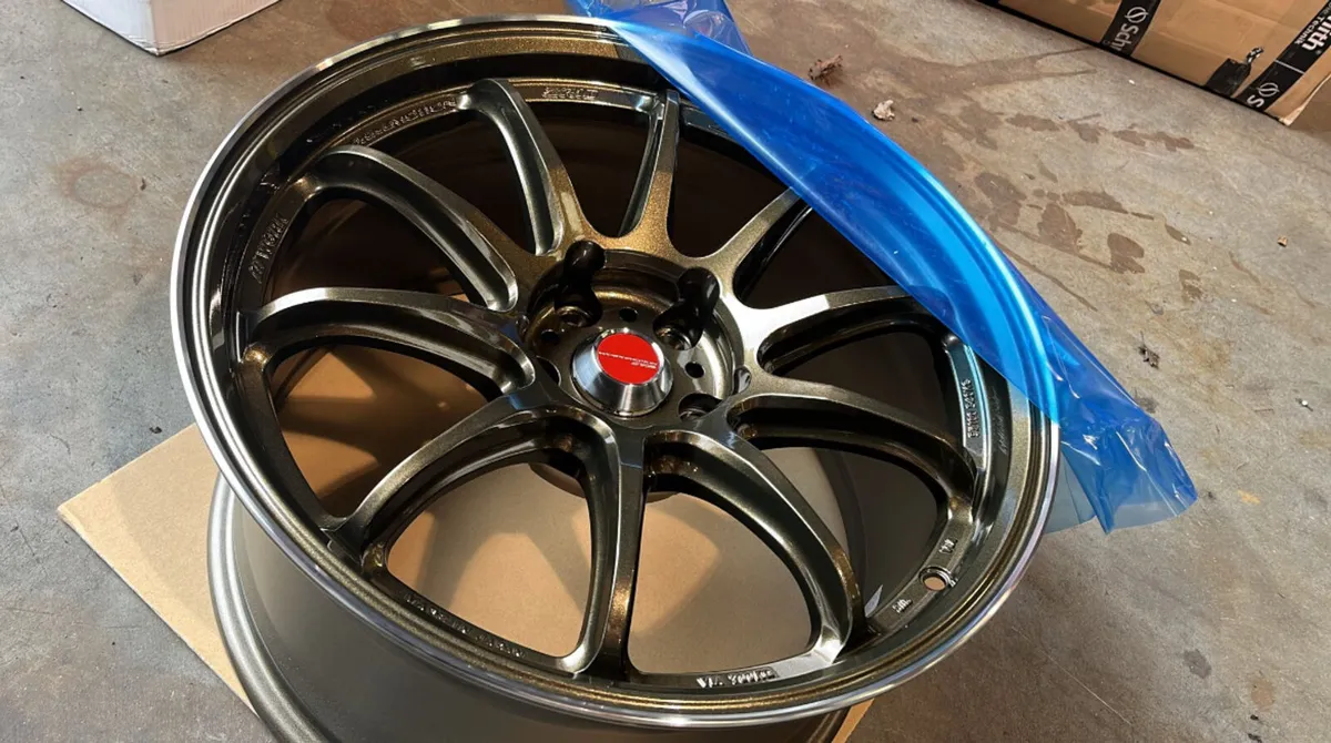 Work zr10 wheels and tyres - Image 1