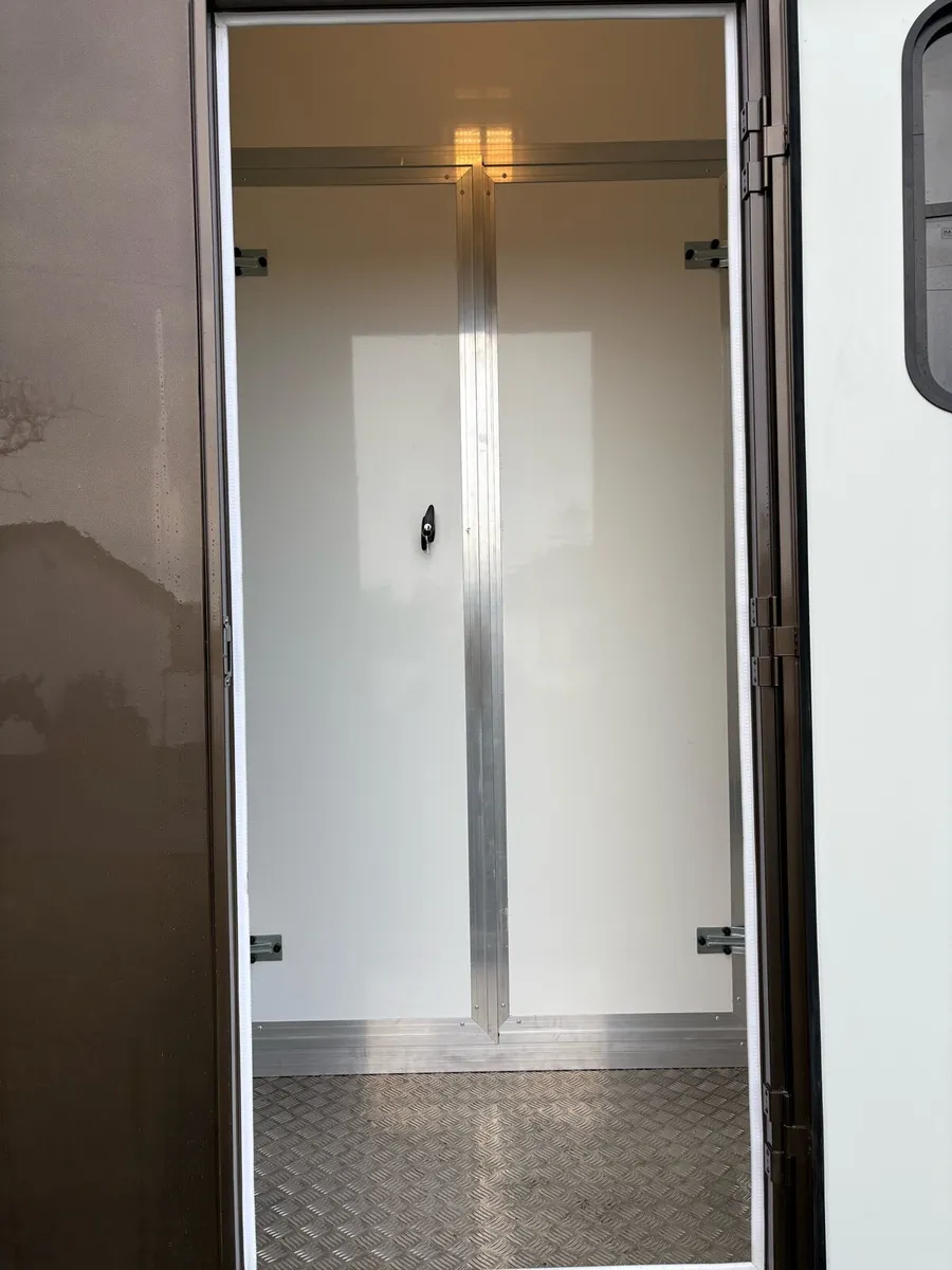 Citroen Relay 2018 Brand New Unused Horsebox - Image 4