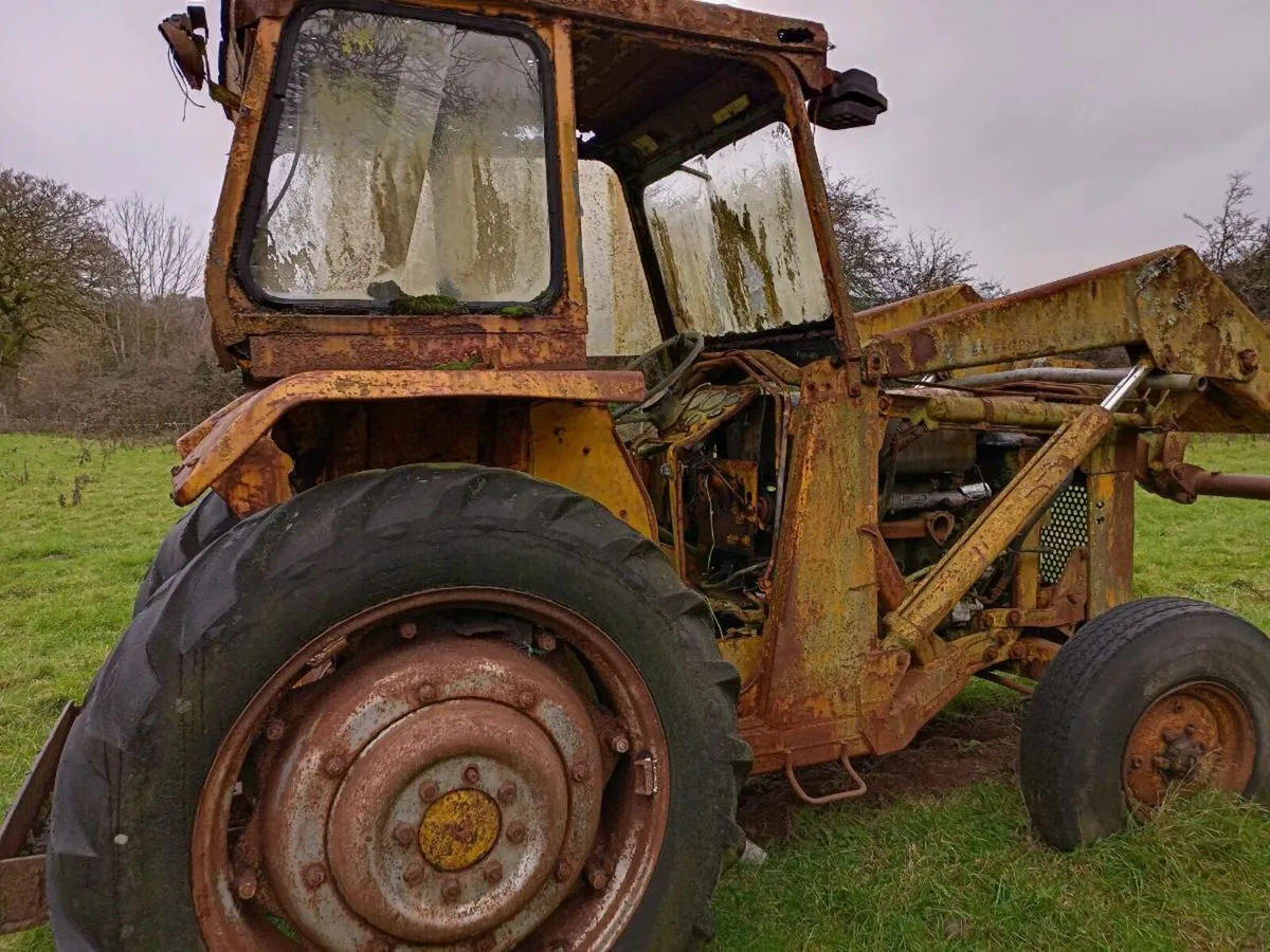 Digger and tractor - Image 1
