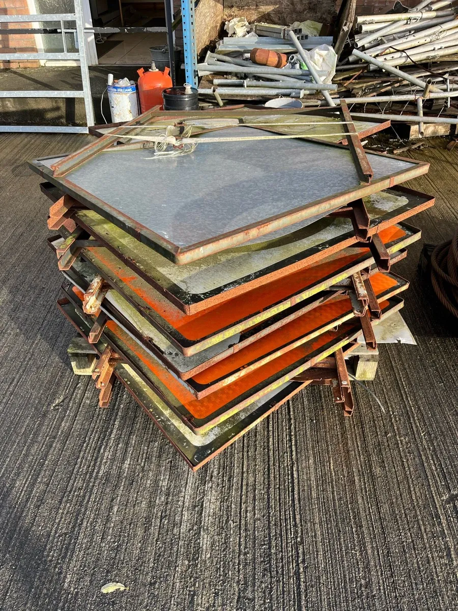 Construction Road Signs