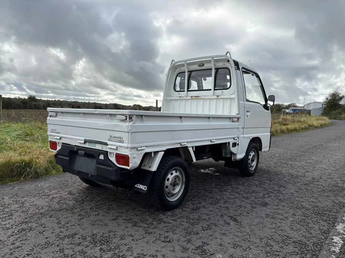 Subaru Sambar Super Deluxe 4WD Supercharged - Image 4